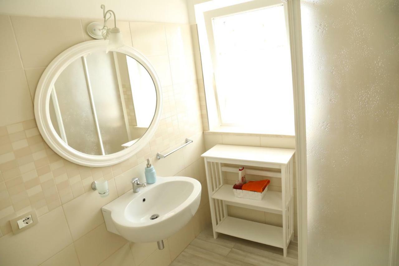 Mabell Guest House Civitavecchia Dış mekan fotoğraf